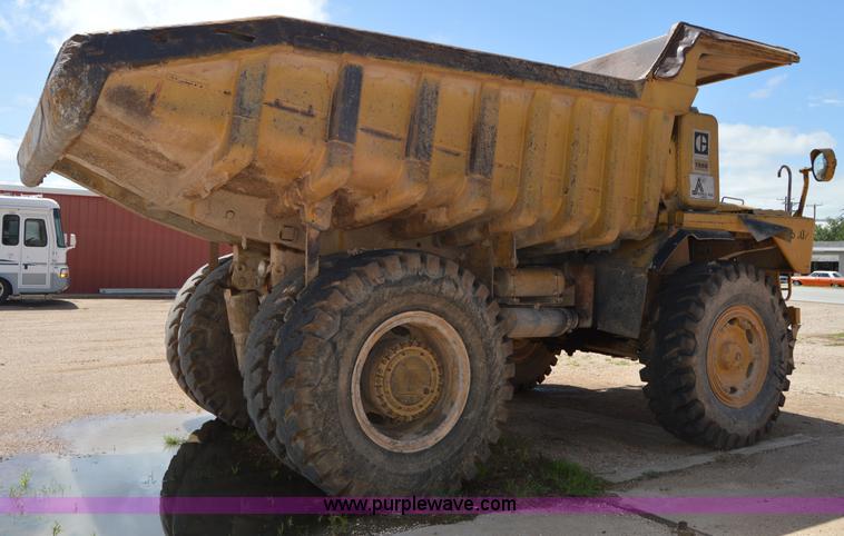 image for item H2938 1978 Caterpillar 769B haul truck