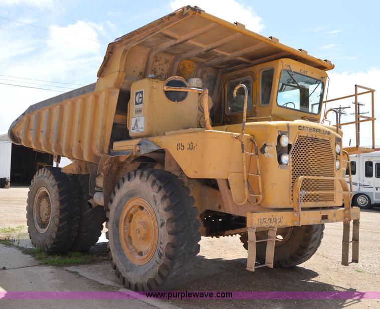 image for item H2938 1978 Caterpillar 769B haul truck