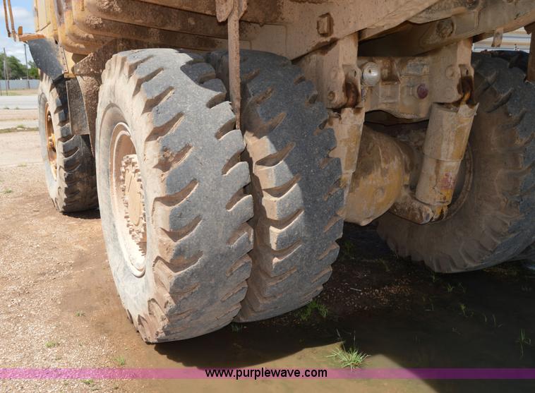 image for item H2938 1978 Caterpillar 769B haul truck