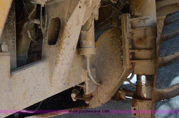 image for item H2938 1978 Caterpillar 769B haul truck