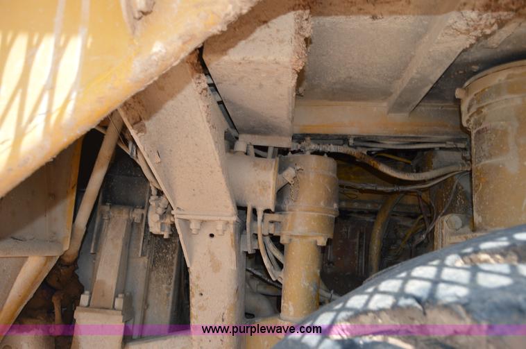 image for item H2938 1978 Caterpillar 769B haul truck