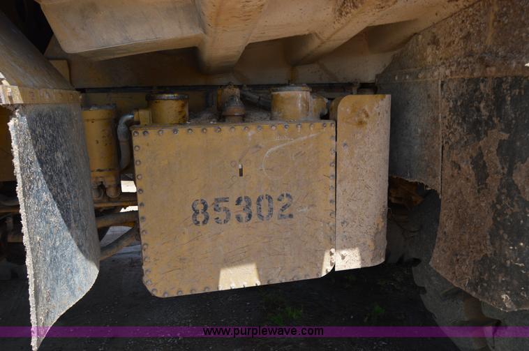 image for item H2938 1978 Caterpillar 769B haul truck