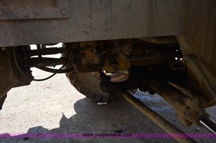 image for item H2938 1978 Caterpillar 769B haul truck