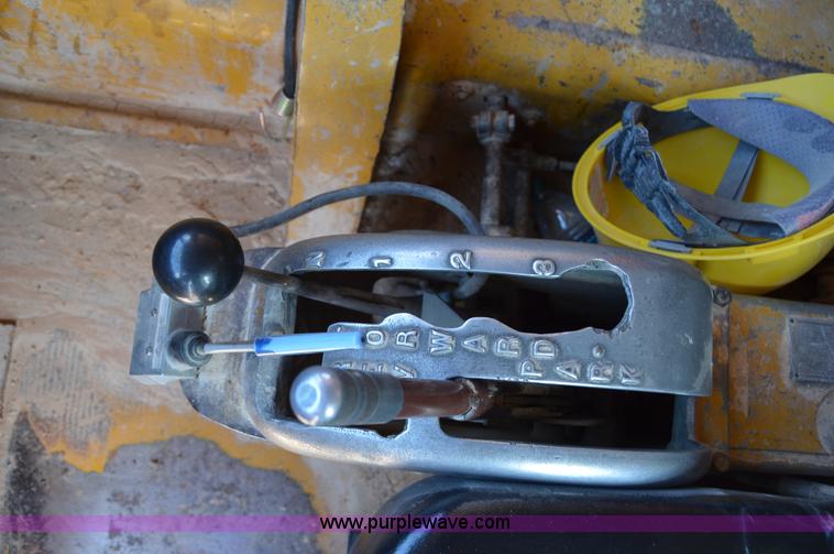 image for item H2938 1978 Caterpillar 769B haul truck