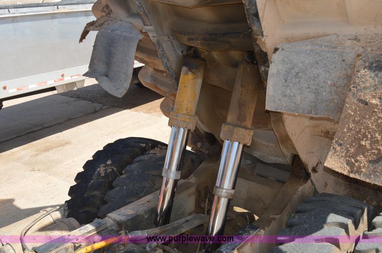 image for item H2938 1978 Caterpillar 769B haul truck