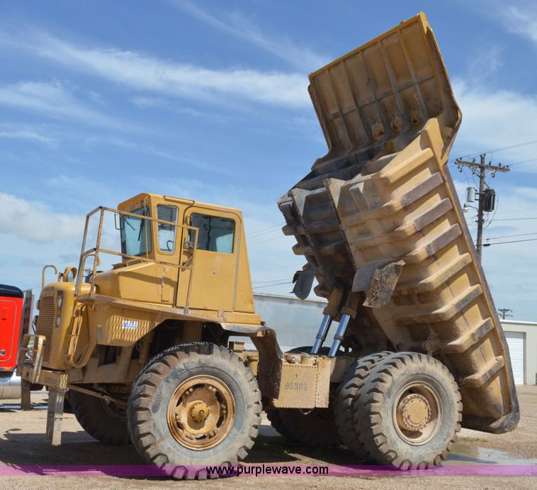 image for item H2938 1978 Caterpillar 769B haul truck