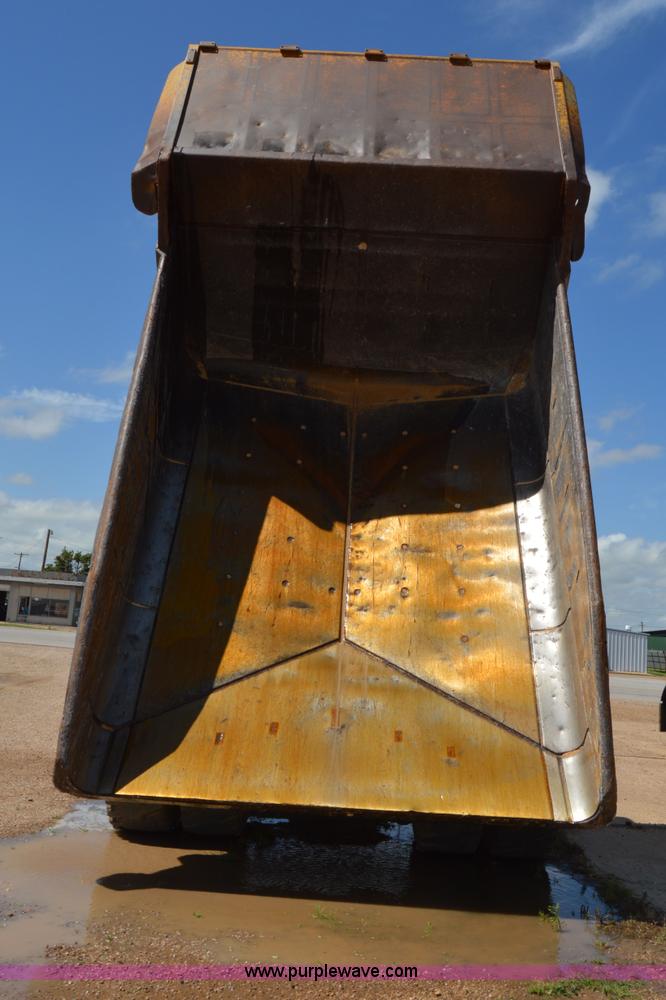 image for item H2938 1978 Caterpillar 769B haul truck