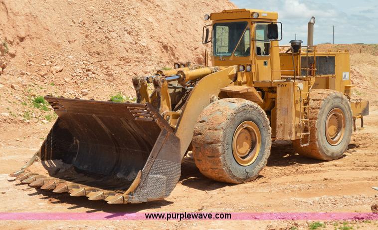 image for item H2940 1981 Caterpillar 988B wheel loader