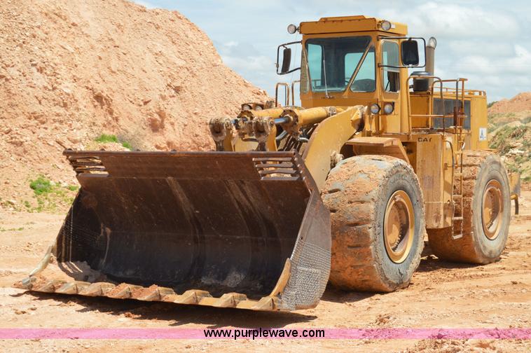image for item H2940 1981 Caterpillar 988B wheel loader