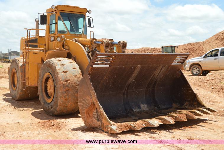 image for item H2940 1981 Caterpillar 988B wheel loader
