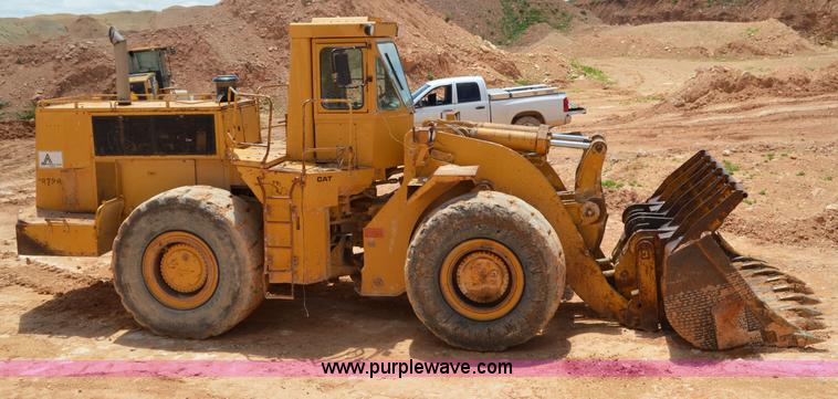 image for item H2940 1981 Caterpillar 988B wheel loader