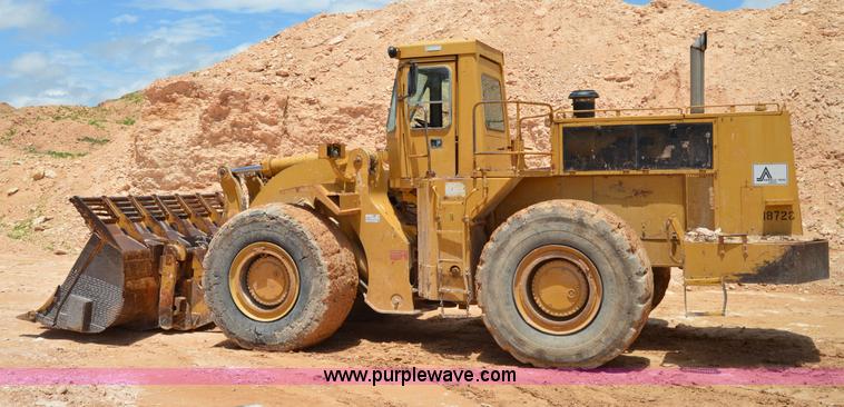 image for item H2940 1981 Caterpillar 988B wheel loader