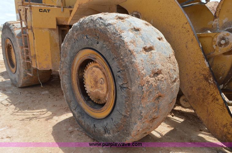 image for item H2940 1981 Caterpillar 988B wheel loader