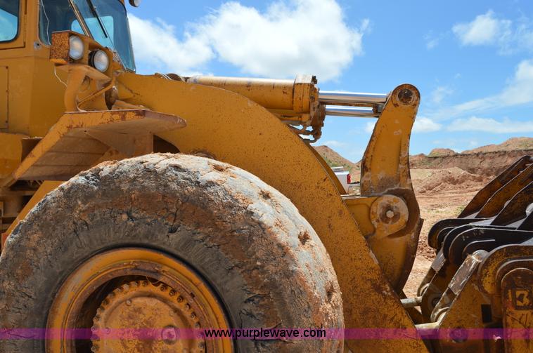 image for item H2940 1981 Caterpillar 988B wheel loader