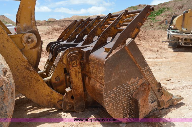 image for item H2940 1981 Caterpillar 988B wheel loader