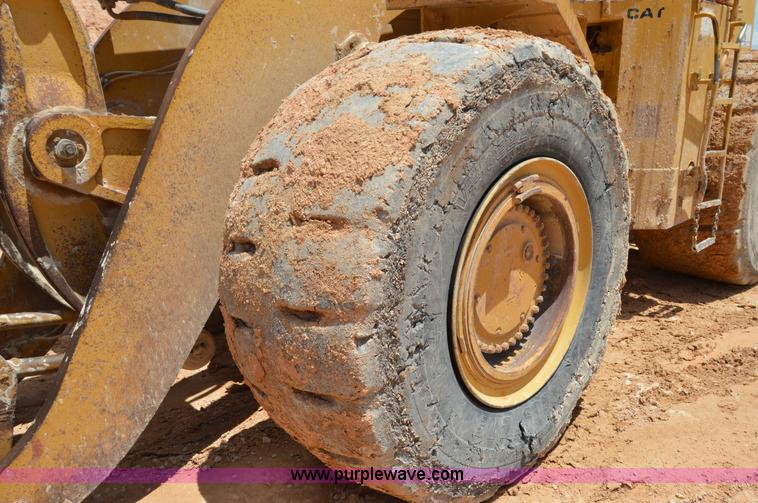 image for item H2940 1981 Caterpillar 988B wheel loader
