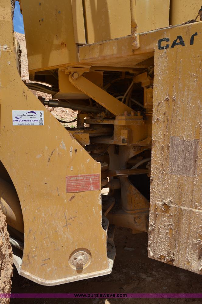 image for item H2940 1981 Caterpillar 988B wheel loader