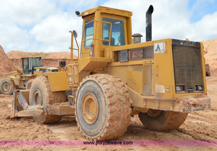 image for item H2941 1979 Caterpillar 824C wheel dozer