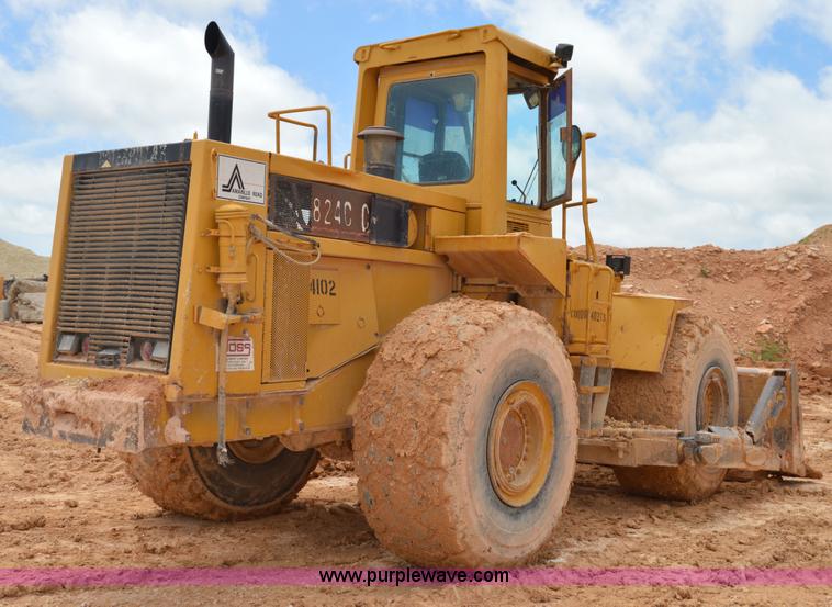 image for item H2941 1979 Caterpillar 824C wheel dozer