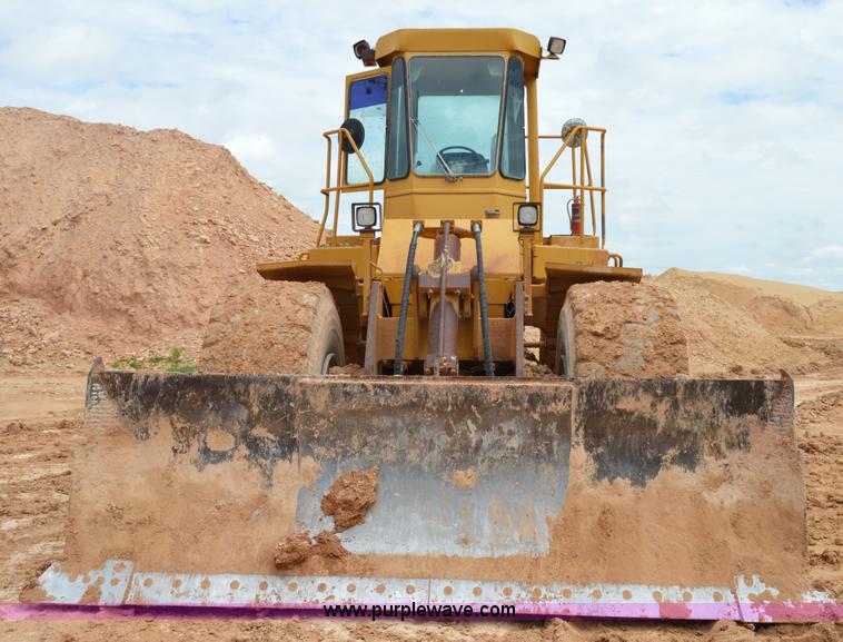 image for item H2941 1979 Caterpillar 824C wheel dozer