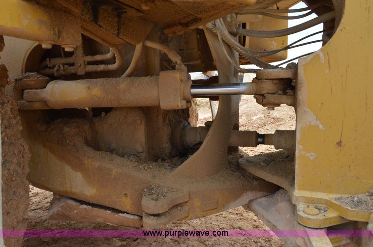 image for item H2941 1979 Caterpillar 824C wheel dozer