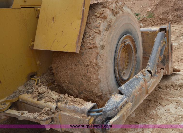 image for item H2941 1979 Caterpillar 824C wheel dozer