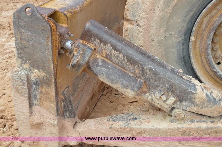 image for item H2941 1979 Caterpillar 824C wheel dozer