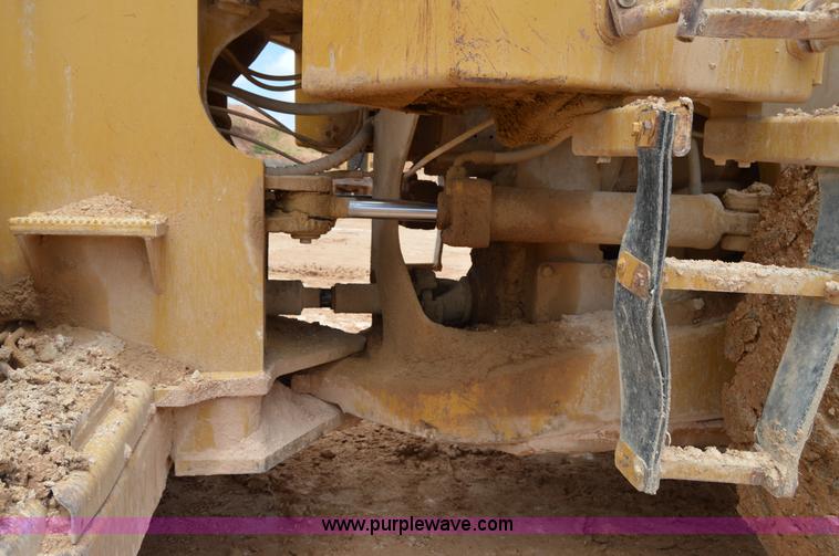 image for item H2941 1979 Caterpillar 824C wheel dozer
