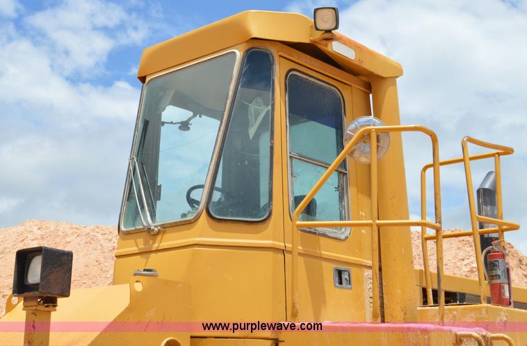 image for item H2941 1979 Caterpillar 824C wheel dozer