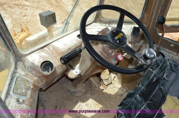 image for item H2941 1979 Caterpillar 824C wheel dozer