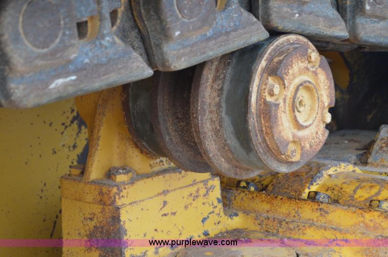 image for item H2951 2001 John Deere 1050C dozer