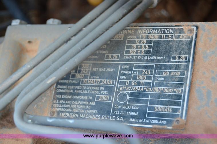 image for item H2951 2001 John Deere 1050C dozer