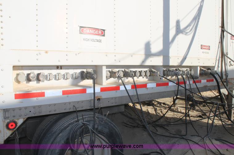 image for item H2957 2005 Trailmobile electric control van