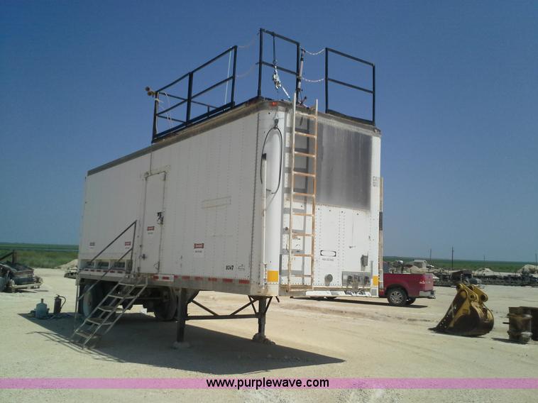 image for item H2957 2005 Trailmobile electric control van