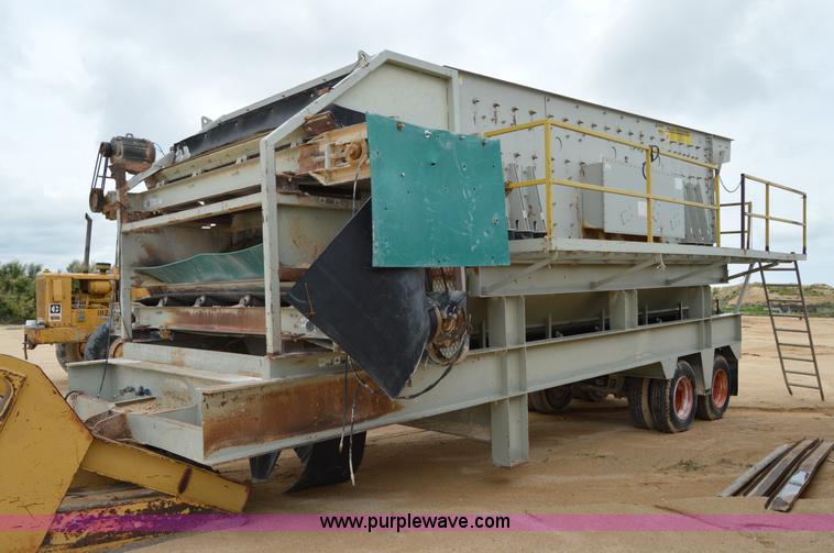 image for item H2970 1979 Cedarapids 7203-38 portable screening plant