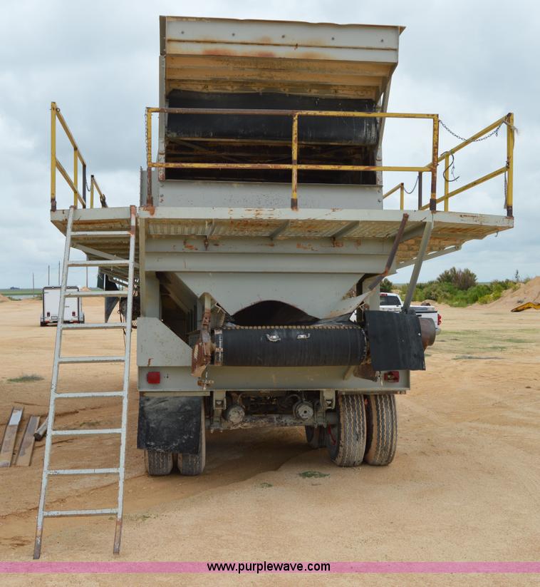 image for item H2970 1979 Cedarapids 7203-38 portable screening plant