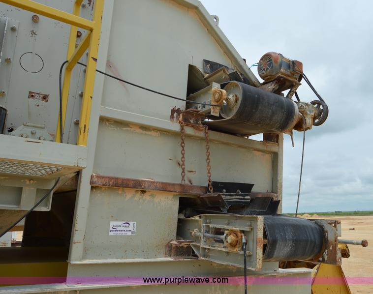 image for item H2970 1979 Cedarapids 7203-38 portable screening plant