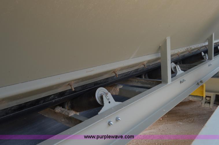 image for item H2970 1979 Cedarapids 7203-38 portable screening plant