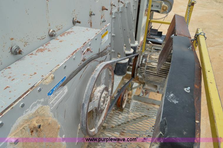 image for item H2970 1979 Cedarapids 7203-38 portable screening plant