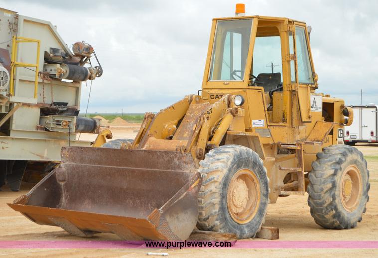 image for item H2975 1970 Caterpillar 930 wheel loader