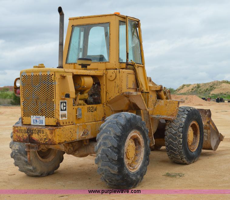 image for item H2975 1970 Caterpillar 930 wheel loader