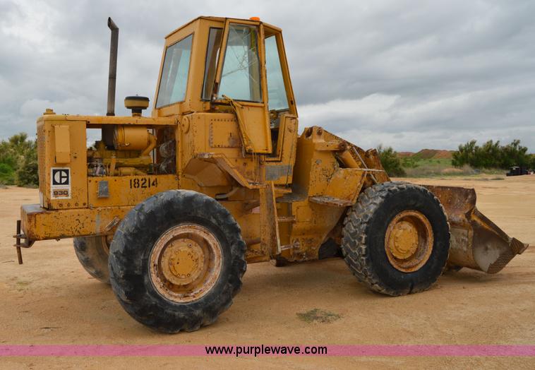 image for item H2975 1970 Caterpillar 930 wheel loader