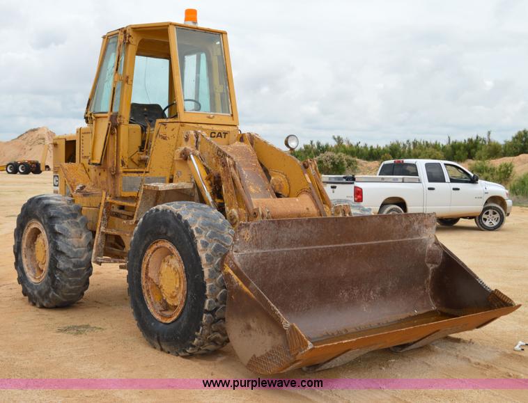 image for item H2975 1970 Caterpillar 930 wheel loader