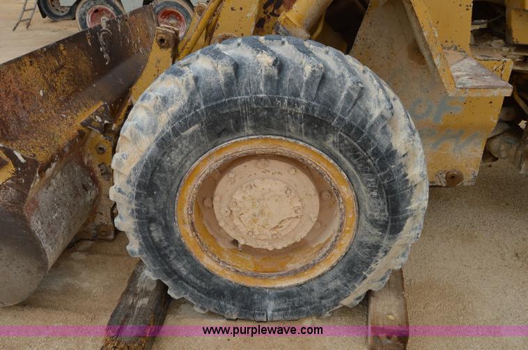image for item H2975 1970 Caterpillar 930 wheel loader
