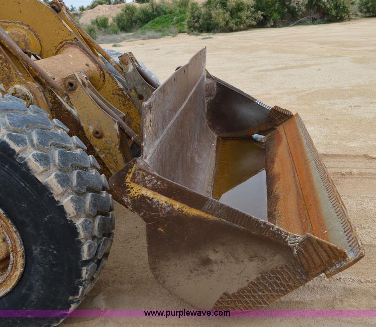 image for item H2975 1970 Caterpillar 930 wheel loader