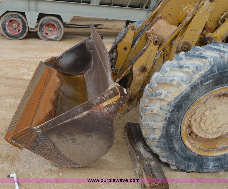 image for item H2975 1970 Caterpillar 930 wheel loader