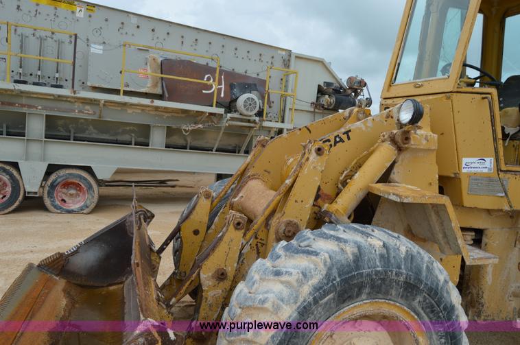 image for item H2975 1970 Caterpillar 930 wheel loader