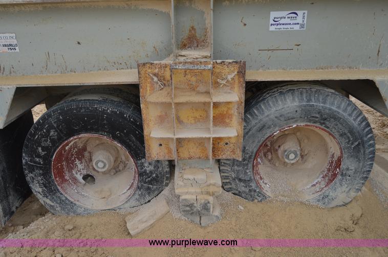 image for item H2976 1979 Cedarapids FSG-7203-38 portable screening plant