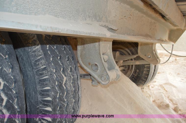 image for item H2976 1979 Cedarapids FSG-7203-38 portable screening plant