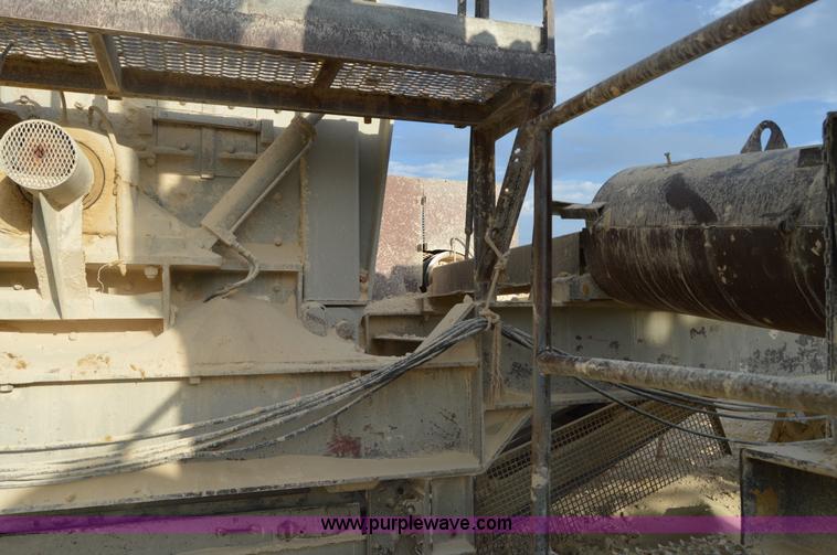 image for item H2977 1997 Cedarapids 5048 HSI crusher